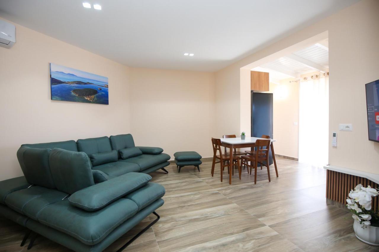 Queen Apartmets Vlorë Exterior foto
